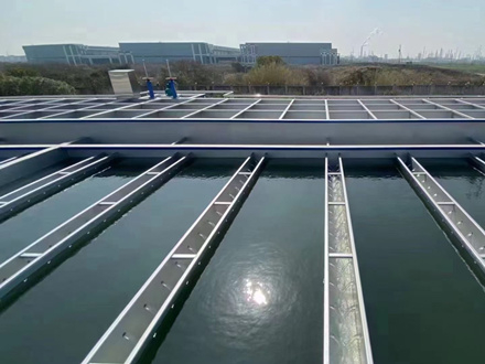 翻边集水槽现场效果